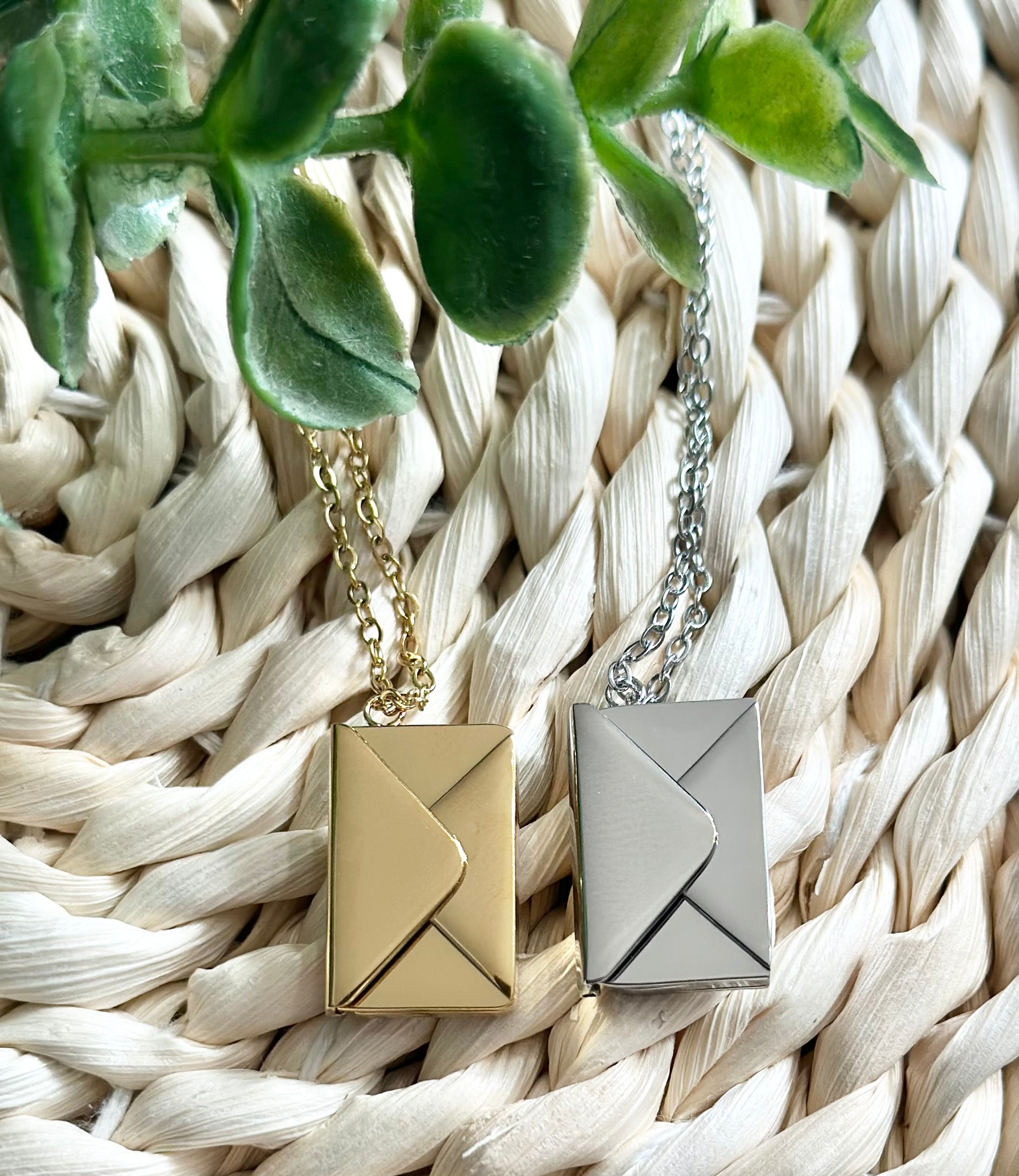 Secret Message Envelope Necklace - Personalizable Secret Note Included